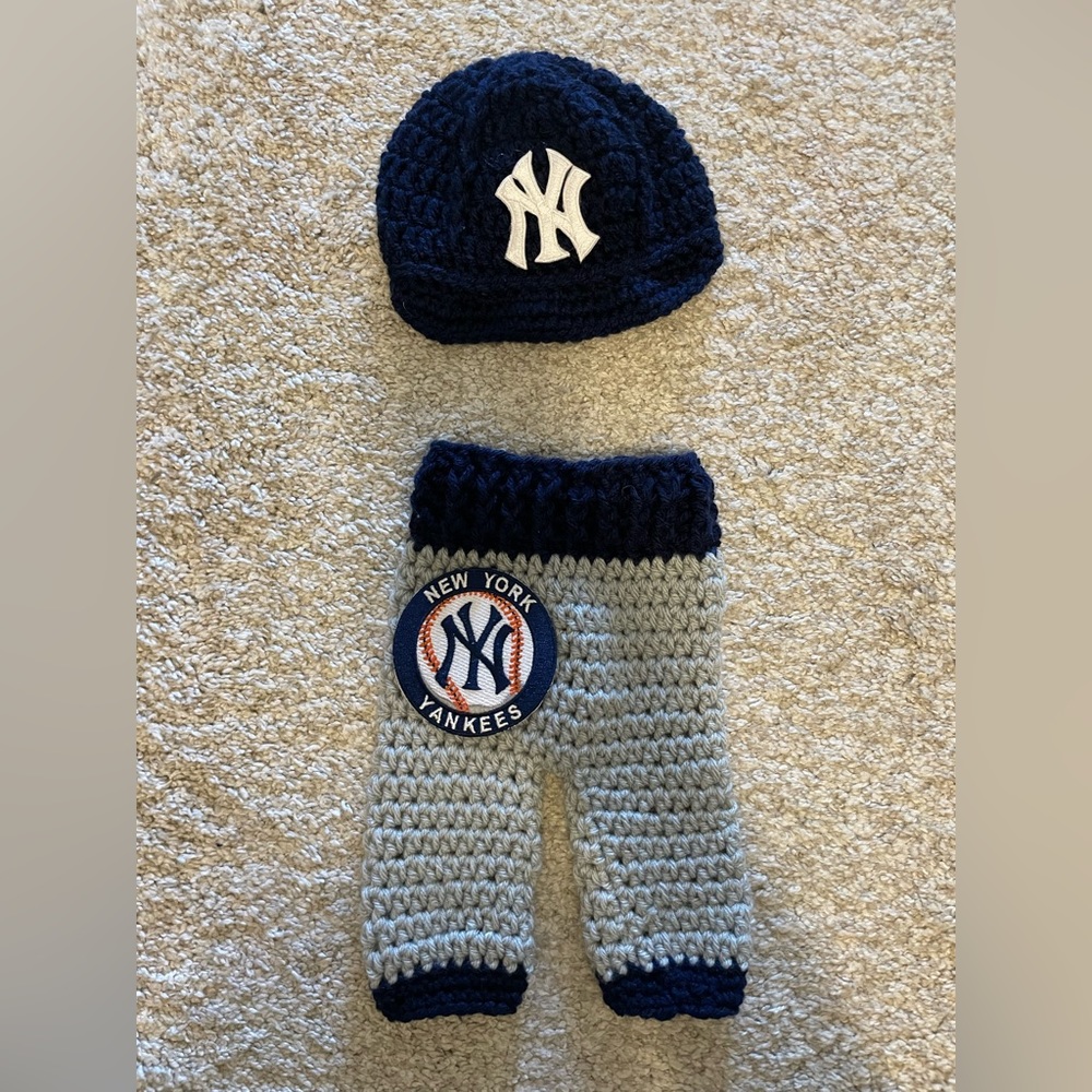 Newborn Crochet Yankee Uniform